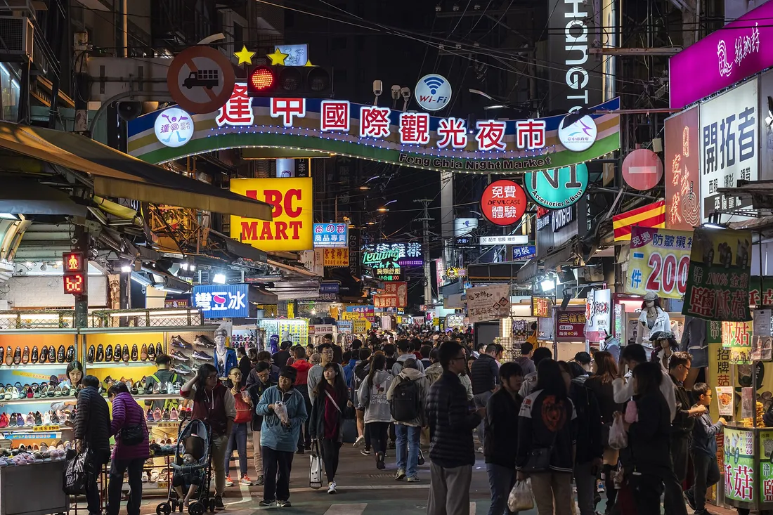 台中景點推薦|逢甲夜市 台中逢甲夜市